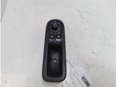 Recambio de mando elevalunas delantero izquierdo para renault clio iii (br0/1, cr0/1) 1.5 dci (br17, cr17) referencia OEM IAM