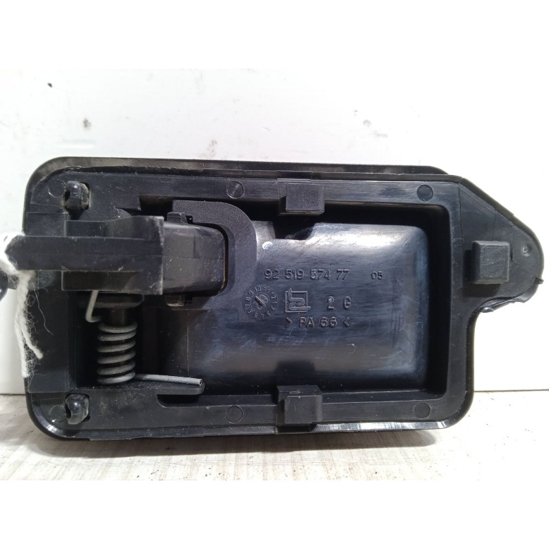 Recambio de maneta exterior puerta trasera izquierda para peugeot 106 ii (1a_, 1c_) 1.5 d referencia OEM IAM 9251957477  