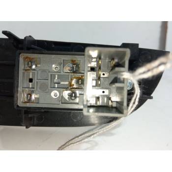 MANDO ELEVALUNAS DELANTERO DERECHO 612W20900 