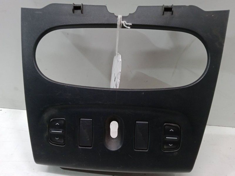 Recambio de consola central superior para dacia sandero ii tce 90 (b8m1, b8ma) referencia OEM IAM   