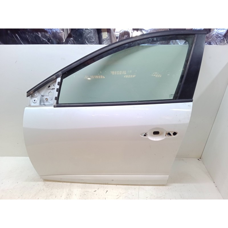 Recambio de puerta delantera izquierda para renault megane iii hatchback (bz0/1_, b3_) 1.2 tce (bz2b, bz11) referencia OEM IAM  