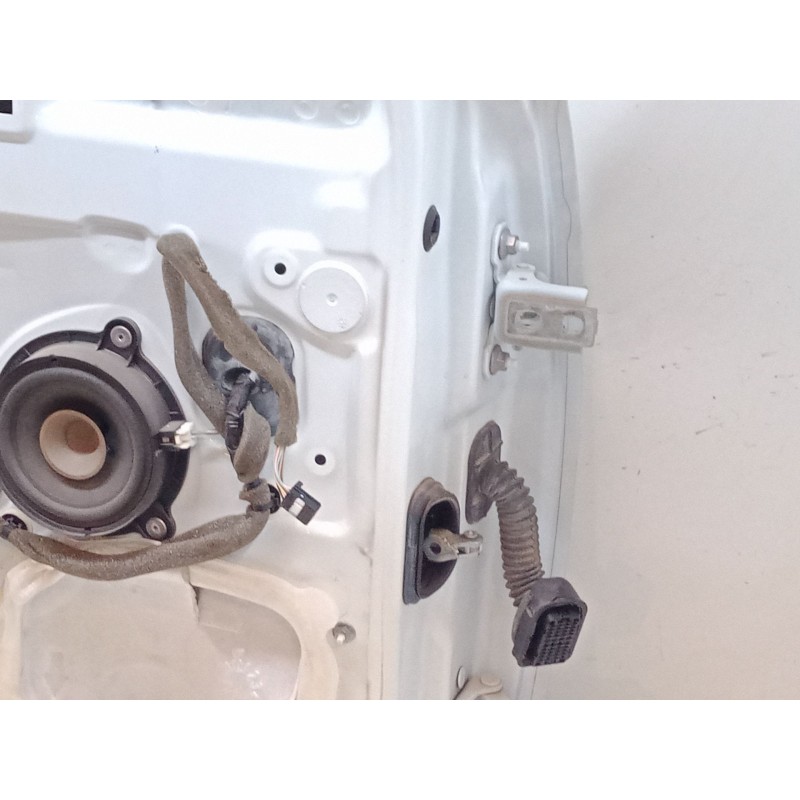 Recambio de puerta delantera izquierda para renault megane iii hatchback (bz0/1_, b3_) 1.2 tce (bz2b, bz11) referencia OEM IAM  