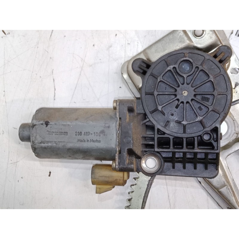 Recambio de elevalunas electrico delantero izquierdo para mercedes-benz clase m (w163) ml 270 cdi (163.113) referencia OEM IAM  