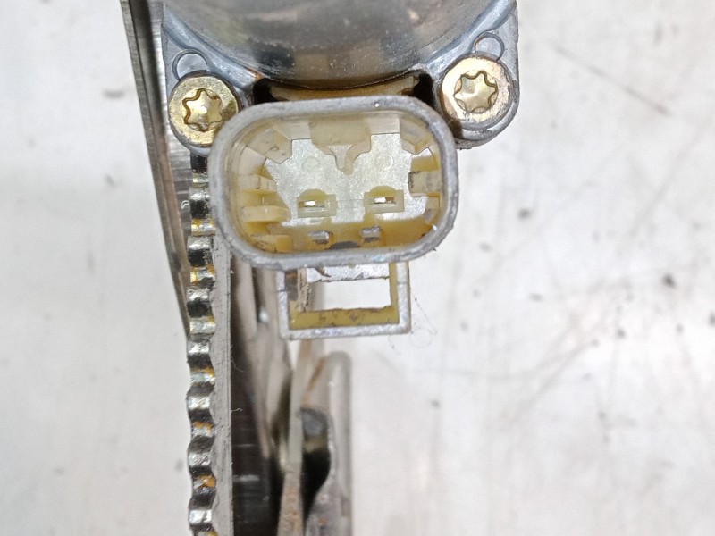 Recambio de elevalunas electrico delantero izquierdo para mercedes-benz clase m (w163) ml 270 cdi (163.113) referencia OEM IAM  