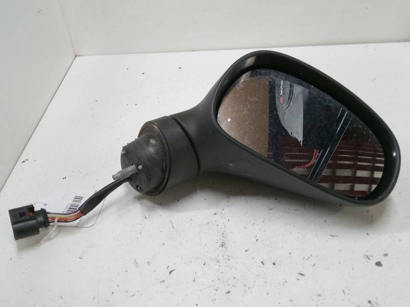RETROVISOR ELECTRICO DERECHO ABATIBLE VSSZZZ1PZ6R020875 