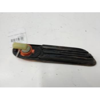 INTERMITENTE LATERAL IZQUIERDO 1503560 