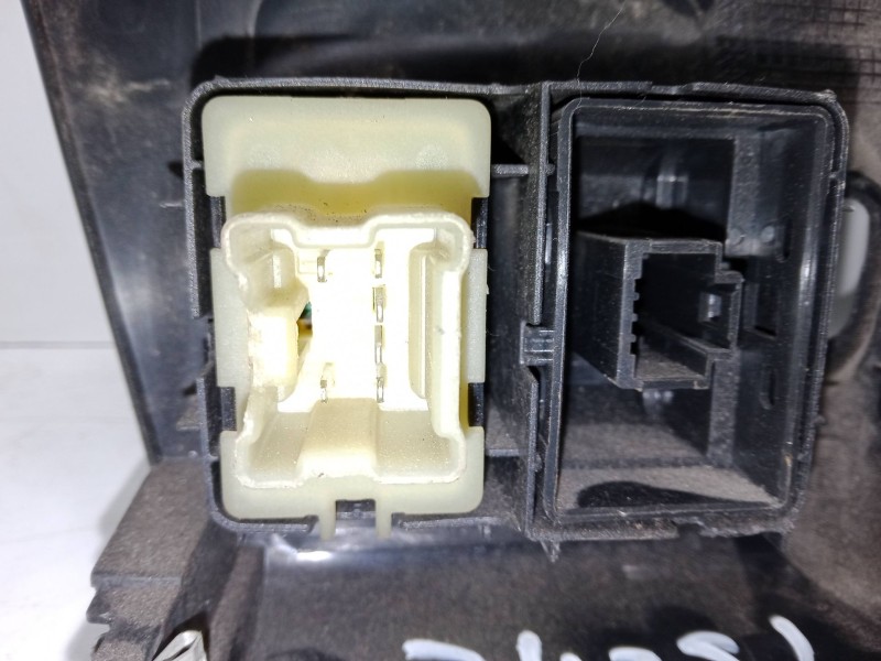 Recambio de consola central superior para dacia sandero ii tce 90 (b8m1, b8ma) referencia OEM IAM   