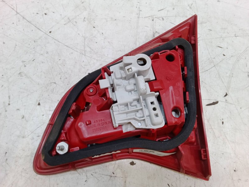 Recambio de piloto trasero porton izquierdo para opel meriva b monospace (s10) 1.7 cdti (75) referencia OEM IAM   