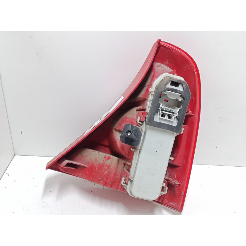 Recambio de piloto trasero izquierdo para renault clio ii (bb_, cb_) 1.2 16v (bb05, bb0w, bb11, bb27, bb2t, bb2u, bb2v, cb05,...