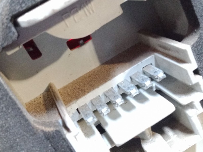 Recambio de piloto trasero izquierdo para renault clio ii (bb_, cb_) 1.2 16v (bb05, bb0w, bb11, bb27, bb2t, bb2u, bb2v, cb05,...