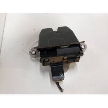 CERRADURA MALETERO / PORTON 