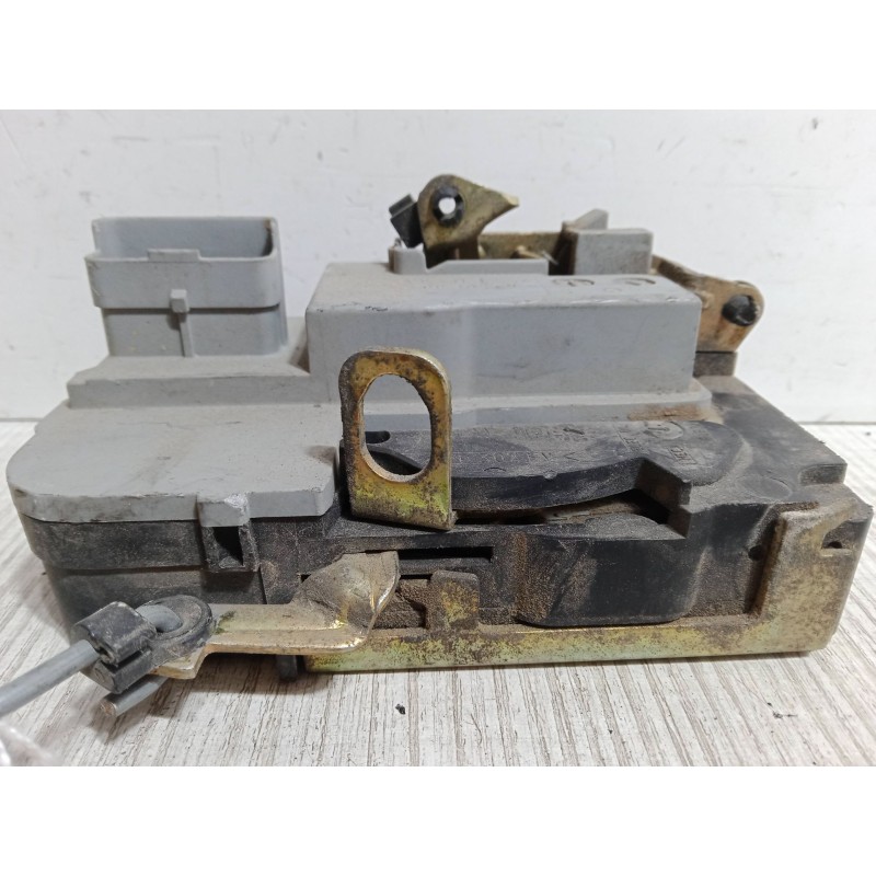 Recambio de cerradura puerta delantera derecha para peugeot 206 hatchback (2a/c) 1.4 hdi eco 70 referencia OEM IAM   
