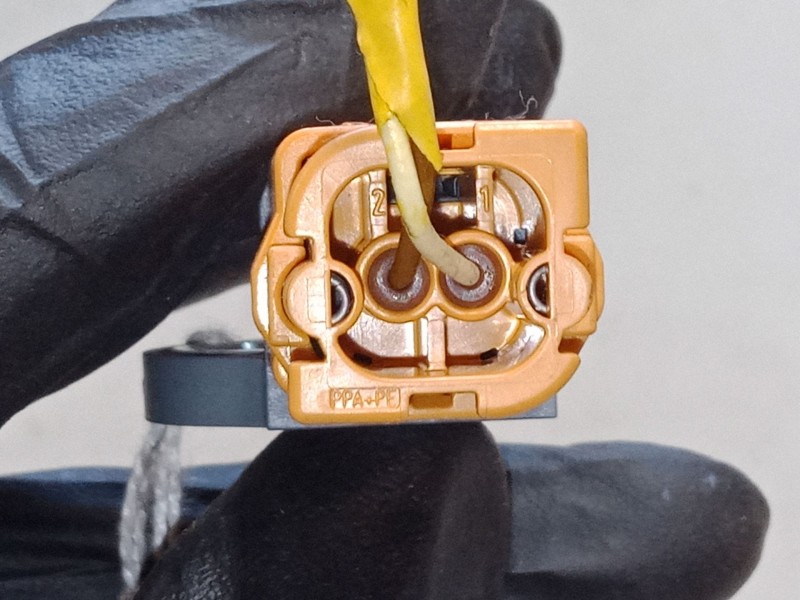 Recambio de sensor de impacto para kia carens iv 1.7 crdi referencia OEM IAM   