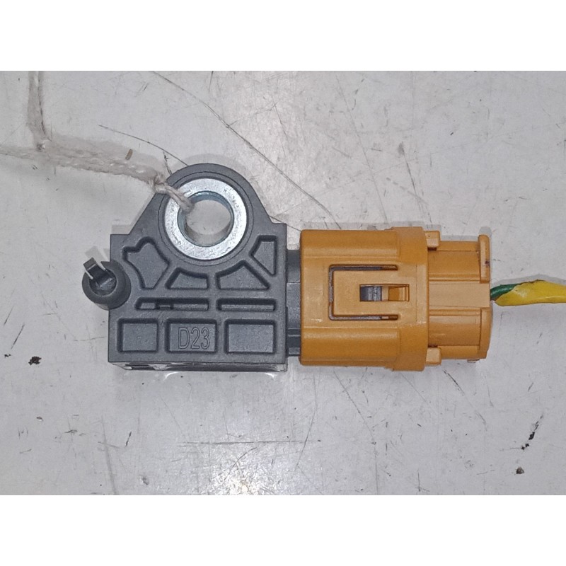 Recambio de sensor de impacto para kia carens iv 1.7 crdi referencia OEM IAM   