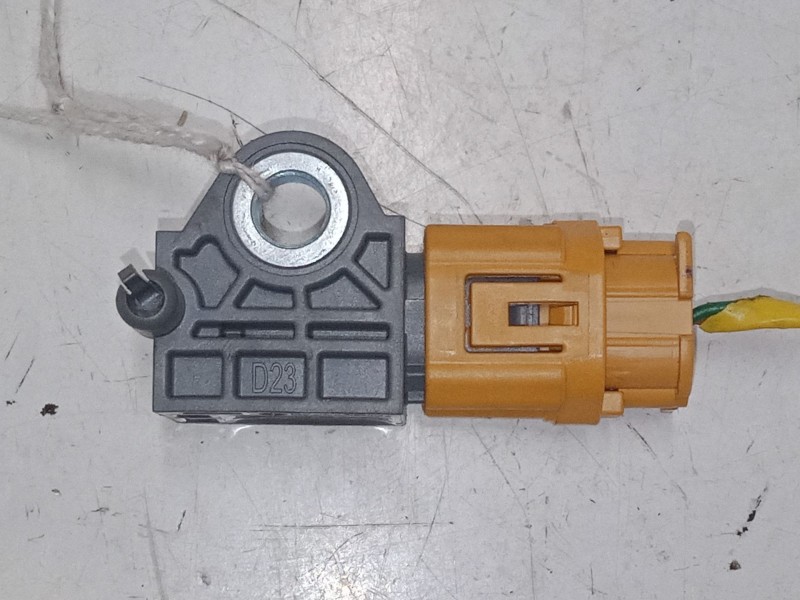 Recambio de sensor de impacto para kia carens iv 1.7 crdi referencia OEM IAM   