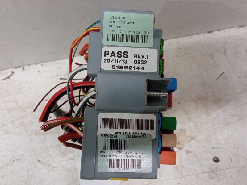 Recambio de caja reles / fusibles para fiat panda (312_, 319_) 1.2 (312pxa1a) referencia OEM IAM 51882145  