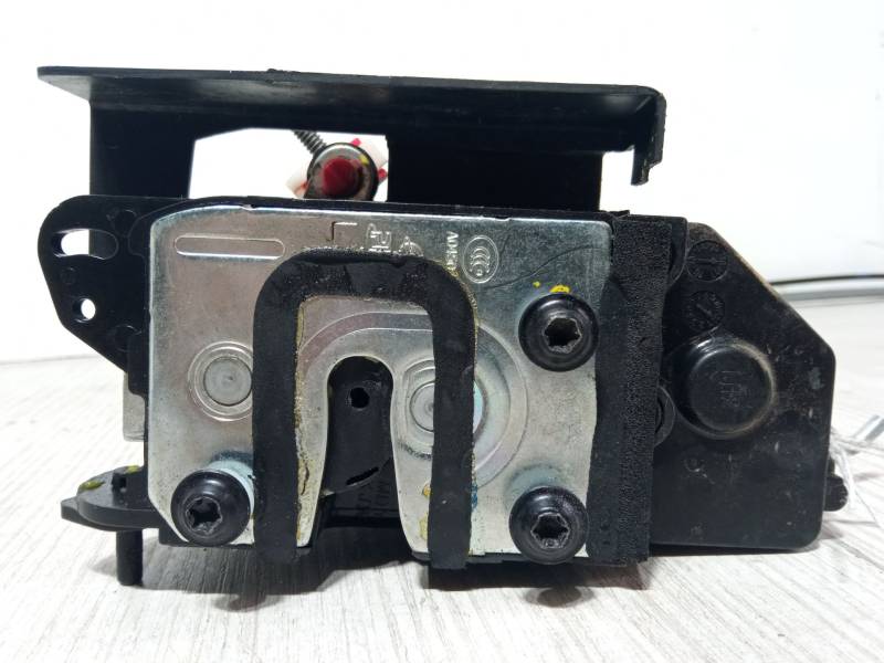 CERRADURA PUERTA TRASERA IZQUIERDA 