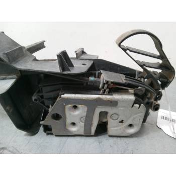 CERRADURA PUERTA DELANTERA DERECHA 921760101 