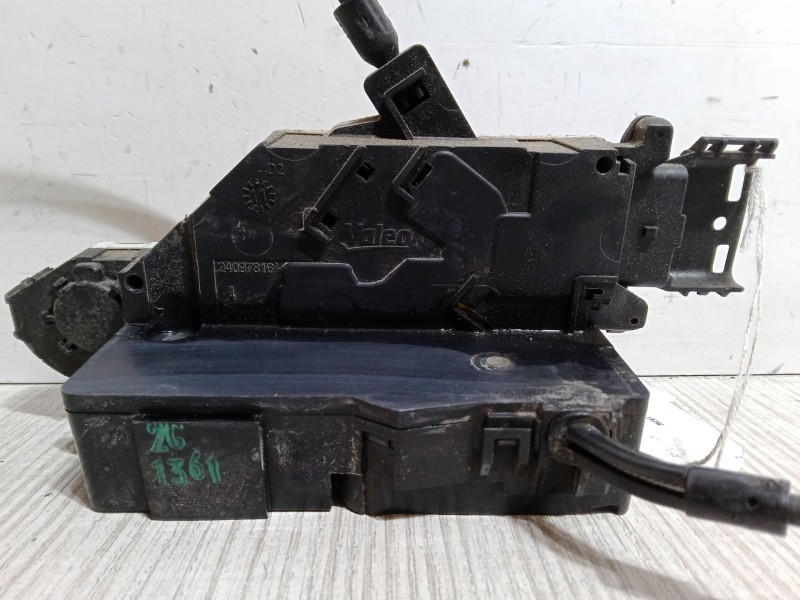 Recambio de cerradura puerta delantera derecha para peugeot 207/207+ (wa_, wc_) 1.4 16v referencia OEM IAM   