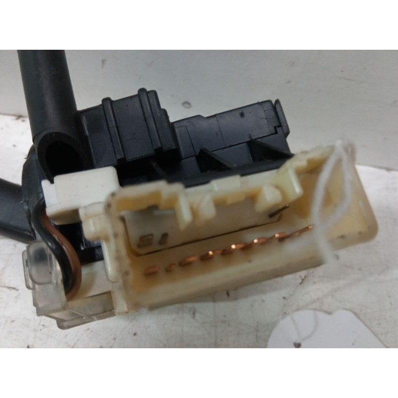 Recambio de mando de intermitencia para toyota corolla (_e12_) 1.6 vvt-i (zze121_) referencia OEM IAM   