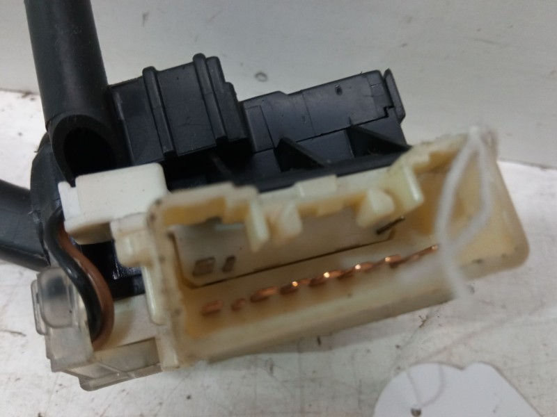 Recambio de mando de intermitencia para toyota corolla (_e12_) 1.6 vvt-i (zze121_) referencia OEM IAM   