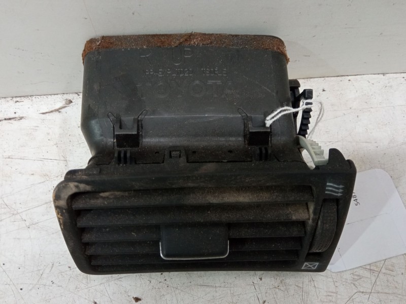 Recambio de aireador derecho para toyota corolla (_e12_) 1.6 vvt-i (zze121_) referencia OEM IAM   