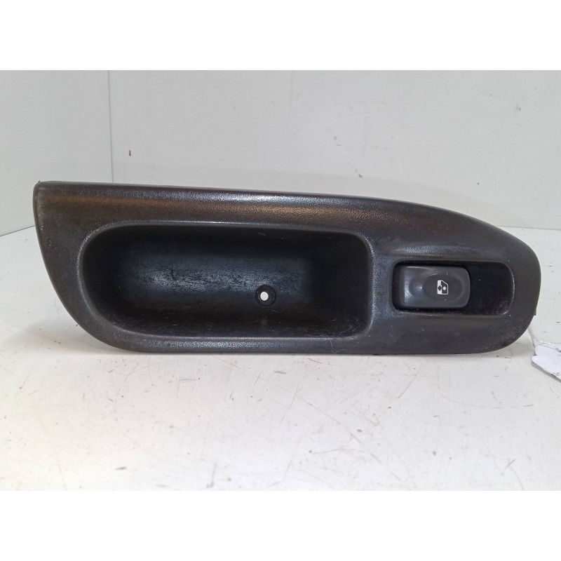 Recambio de mando elevalunas delantero derecho para renault scénic i monospace (ja0/1_, fa0_) 1.4 16v (ja0d, ja1h, ja0w, ja10) r