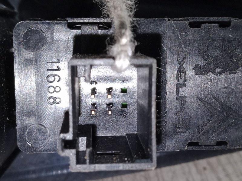 Recambio de mando elevalunas trasero derecho para peugeot 308 i (4a_, 4c_) 1.6 hdi referencia OEM IAM   