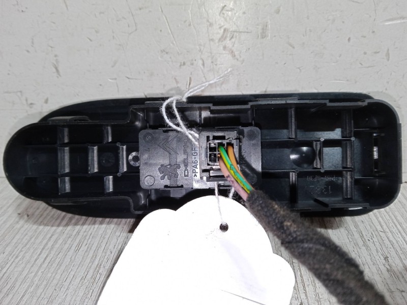 Recambio de mando elevalunas delantero derecho para peugeot 308 i (4a_, 4c_) 1.6 hdi referencia OEM IAM   
