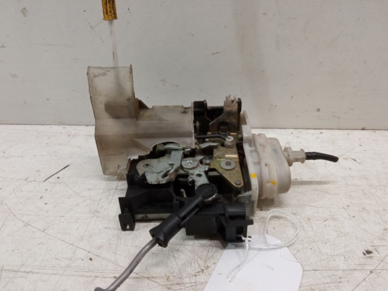 Recambio de cerradura puerta delantera izquierda para audi a3 (8l1) 1.9 tdi referencia OEM IAM   