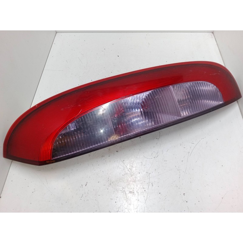 Recambio de piloto trasero derecho para opel corsa c (x01) 1.2 (f08, f68) referencia OEM IAM   