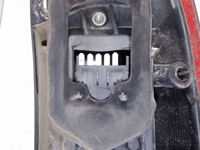 Recambio de piloto trasero derecho para opel corsa c (x01) 1.2 (f08, f68) referencia OEM IAM   