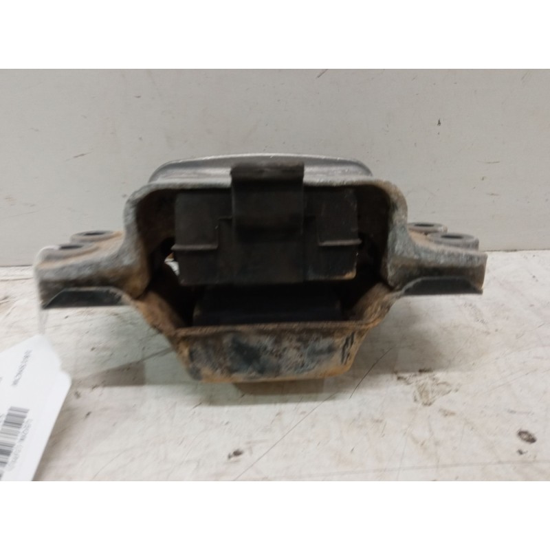 Recambio de soporte motor izquierdo para seat leon (1p1) 1.6 tdi referencia OEM IAM   