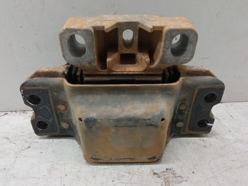 Recambio de soporte motor izquierdo para seat leon (1p1) 1.6 tdi referencia OEM IAM   