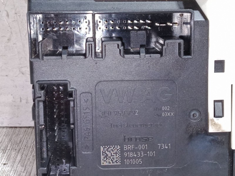 Recambio de motor elevaluna delantero derecho para seat leon (1p1) 1.6 tdi referencia OEM IAM 918433101  