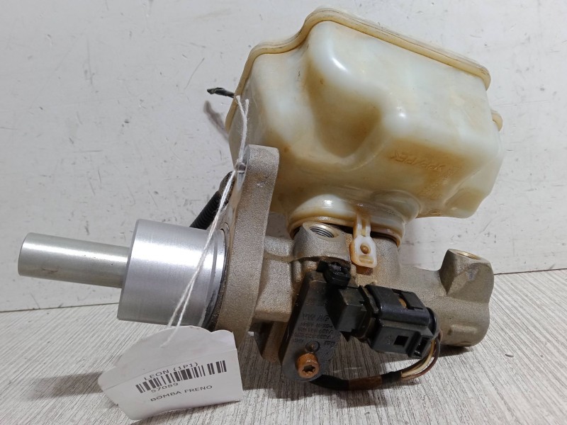 Recambio de bomba freno para seat leon (1p1) 1.6 tdi referencia OEM IAM   