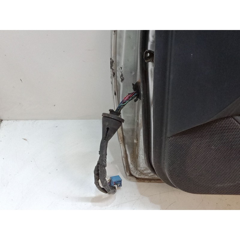 Recambio de puerta delantera derecha para toyota corolla (_e12_) 2.0 d-4d (cde120_) referencia OEM IAM   