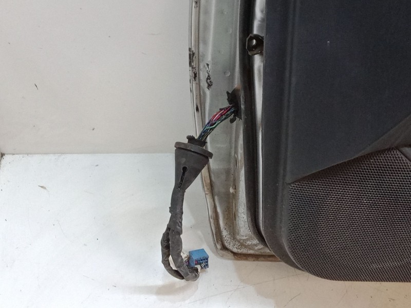 Recambio de puerta delantera derecha para toyota corolla (_e12_) 2.0 d-4d (cde120_) referencia OEM IAM   