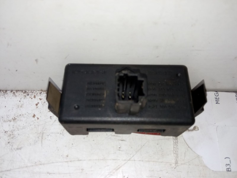 Recambio de warning para renault megane iii hatchback (bz0/1_, b3_) 1.5 dci referencia OEM IAM   