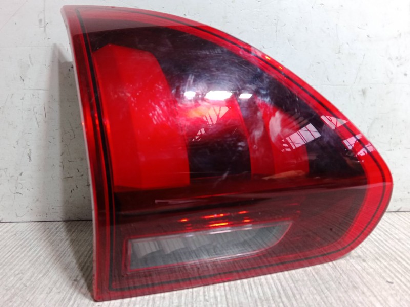 Recambio de piloto trasero porton izquierdo para peugeot 2008 i (cu_) 1.2 thp 130 / puretech 130 referencia OEM IAM   