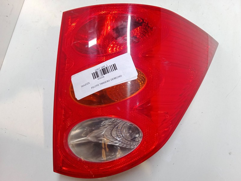 Recambio de piloto trasero derecho para peugeot 1007 (km_) 1.4 hdi referencia OEM IAM   