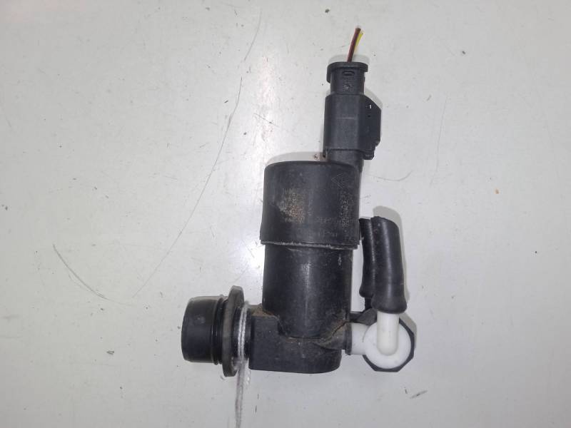 BOMBA LIMPIAPARABRISAS 