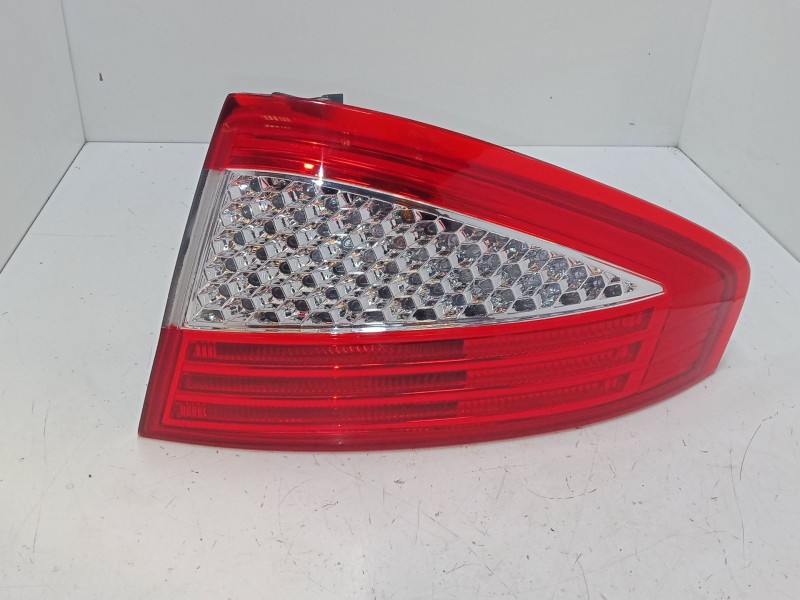 Recambio de piloto trasero derecho para ford mondeo iv (ba7) 1.8 tdci referencia OEM IAM   