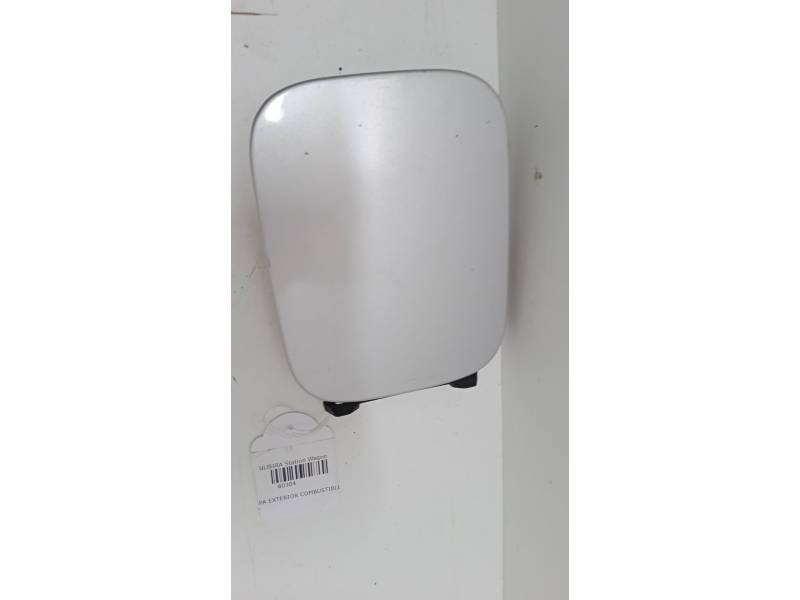 TAPA EXTERIOR COMBUSTIBLE 