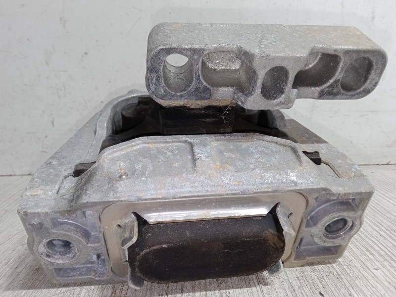 Recambio de soporte motor derecho para seat leon (1p1) 1.6 tdi referencia OEM IAM   