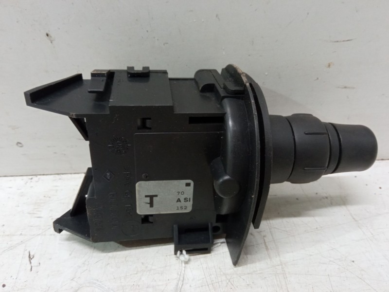 Recambio de mando de intermitencia para renault scénic ii (jm0/1_) 1.6 16v (jm1r) referencia OEM IAM   