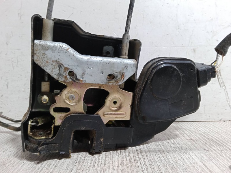 Recambio de cerradura puerta delantera izquierda para hyundai trajet (fo) 2.0 crdi referencia OEM IAM   