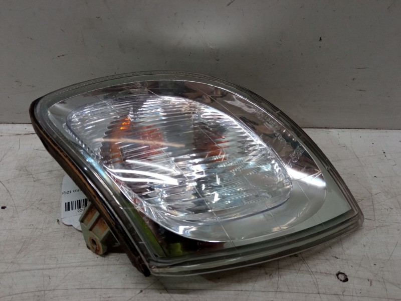 Recambio de intermitente delantero izquierdo para hyundai trajet (fo) 2.0 crdi referencia OEM IAM   