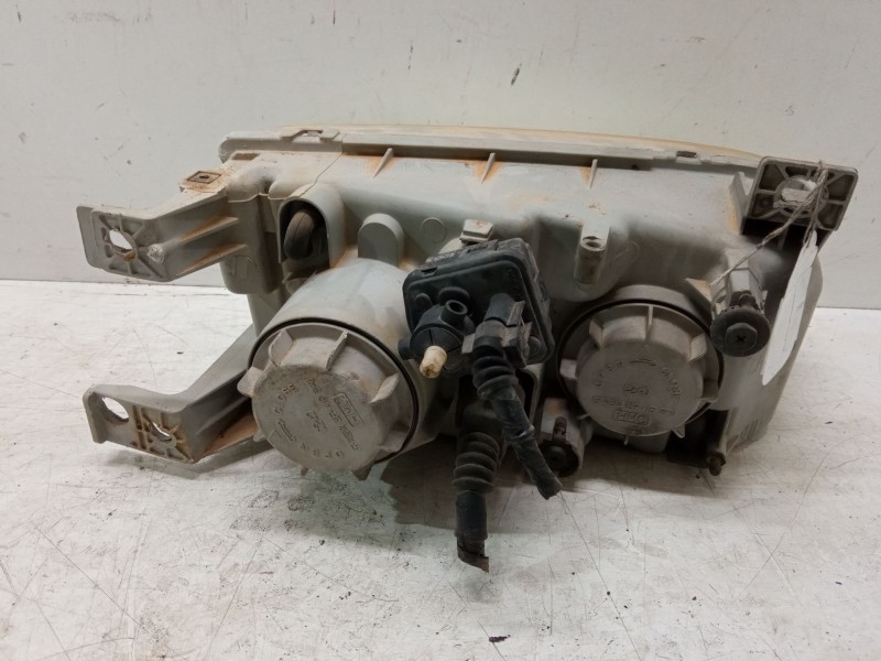 Recambio de faro izquierdo para hyundai trajet (fo) 2.0 crdi referencia OEM IAM   