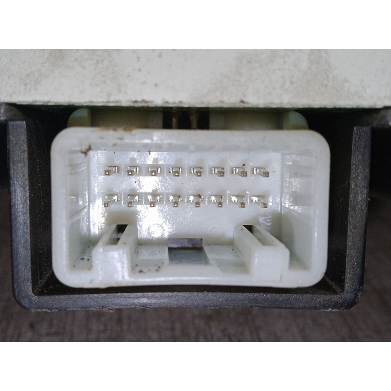 Recambio de cuadro instrumentos para toyota corolla (_e12_) 1.6 vvt-i (zze121_) referencia OEM IAM 8380002750  